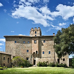 5 Stjernes slott fra 1100-tallet i Toscana   